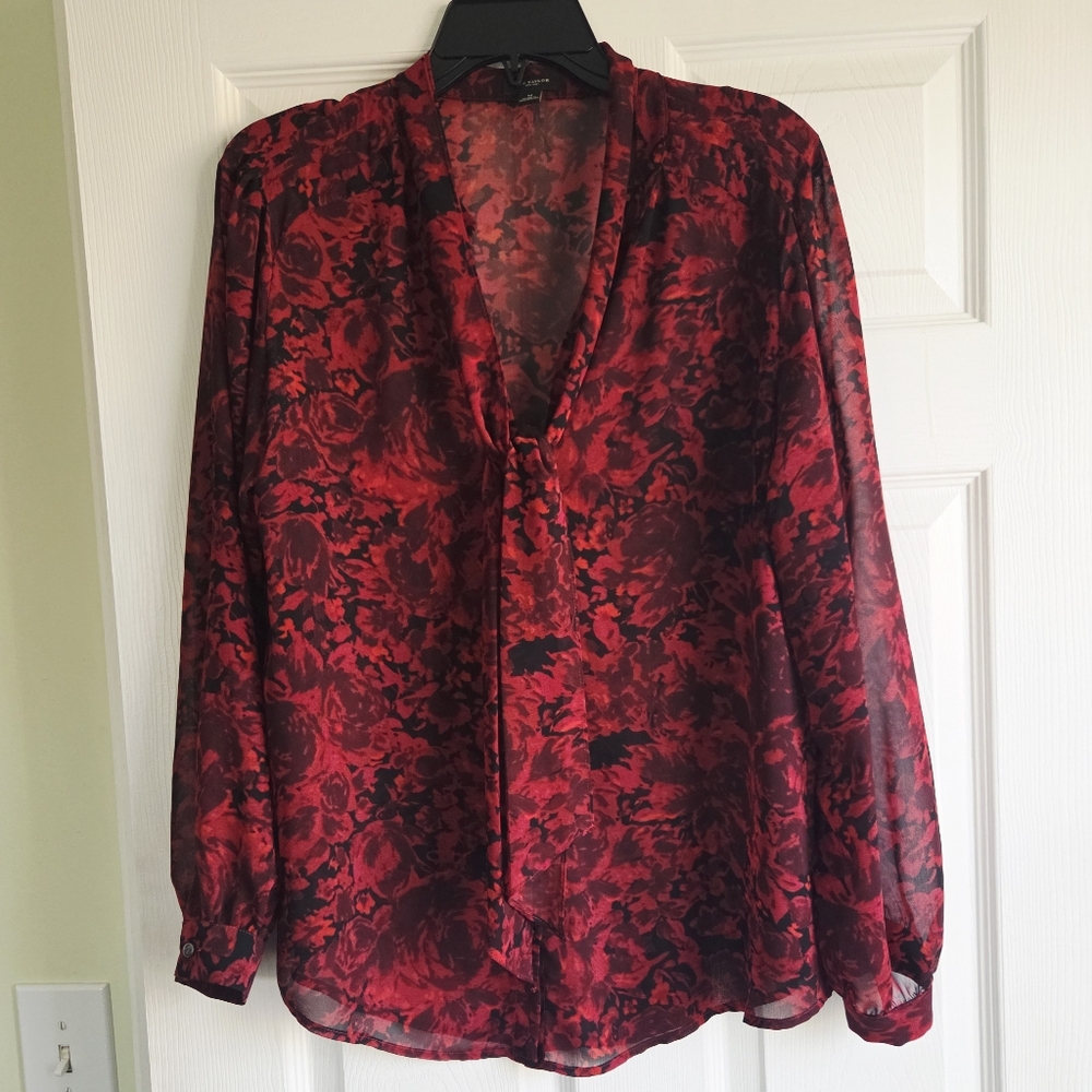 Ann Taylor ✨️ Elegant Red Floral Women's Blouse size M